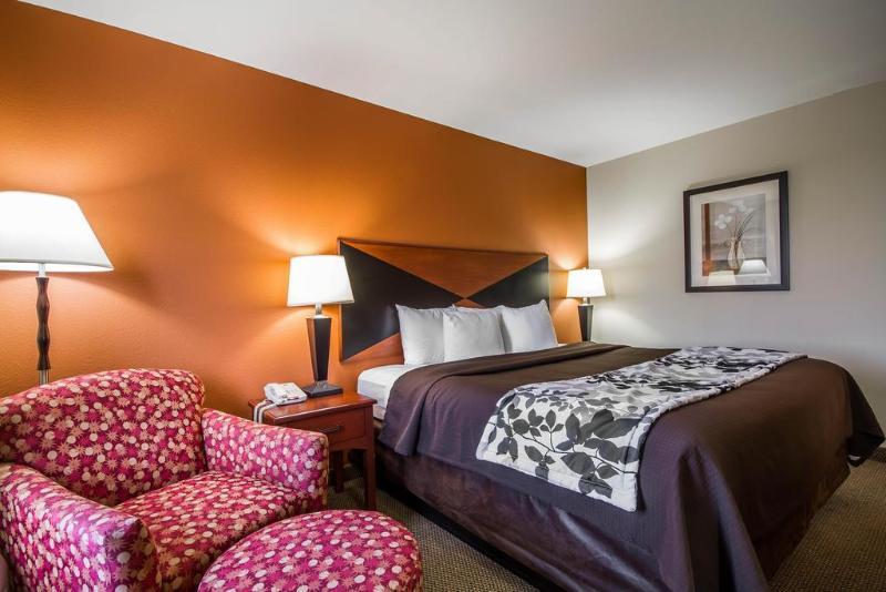 Mainstay Suites Madison - Monona Exterior photo